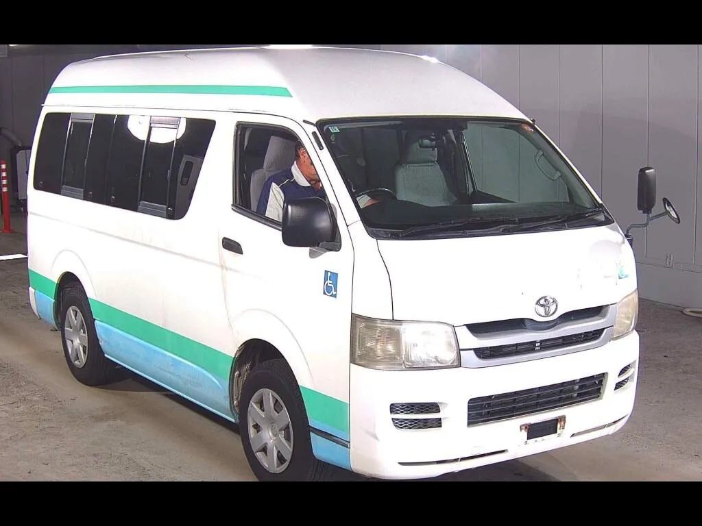 TOYOTA HIACE VAN 4D WELCAB