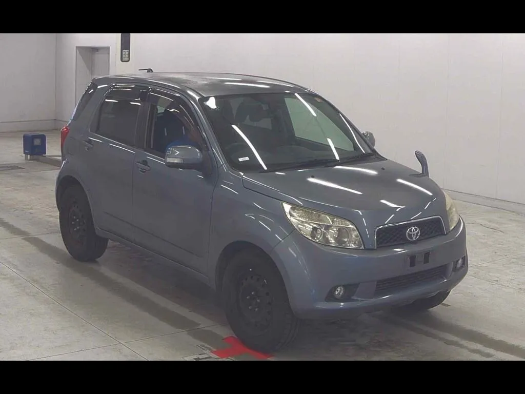 TOYOTA RUSH X