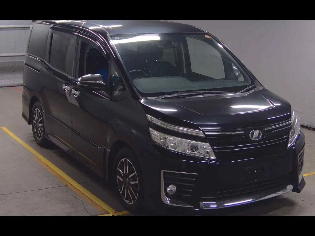 TOYOTA VOXY ZS KIRAMEKI