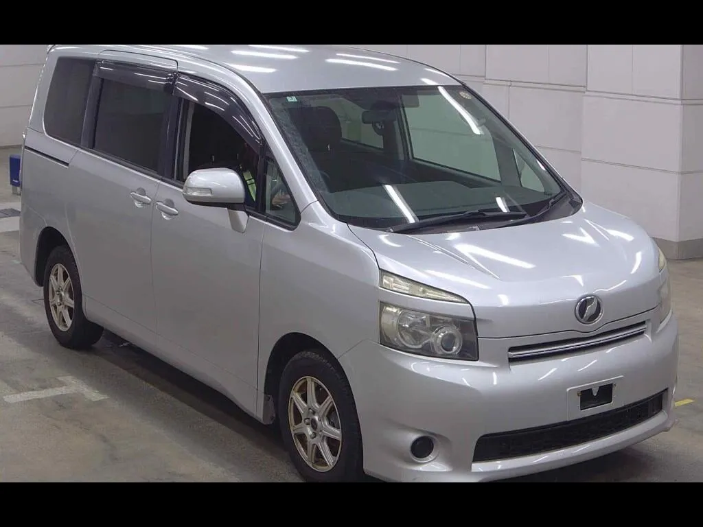 TOYOTA VOXY 4WD X L EDITION