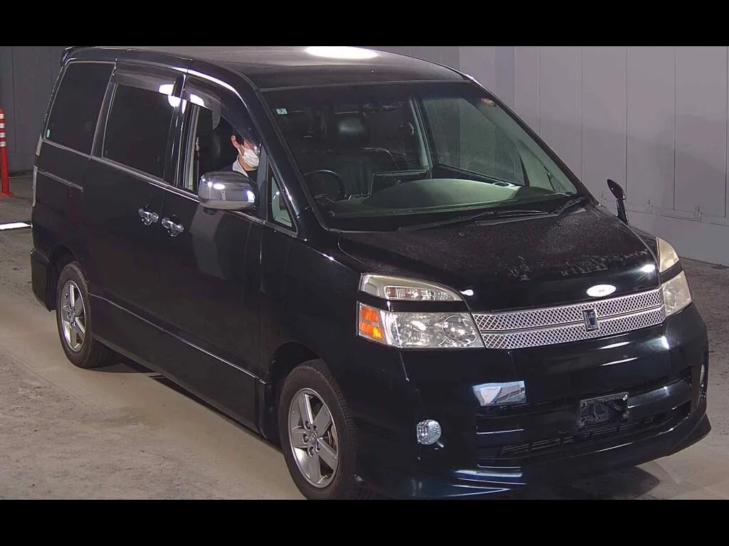 TOYOTA VOXY 4WD Z KIRAMEKI