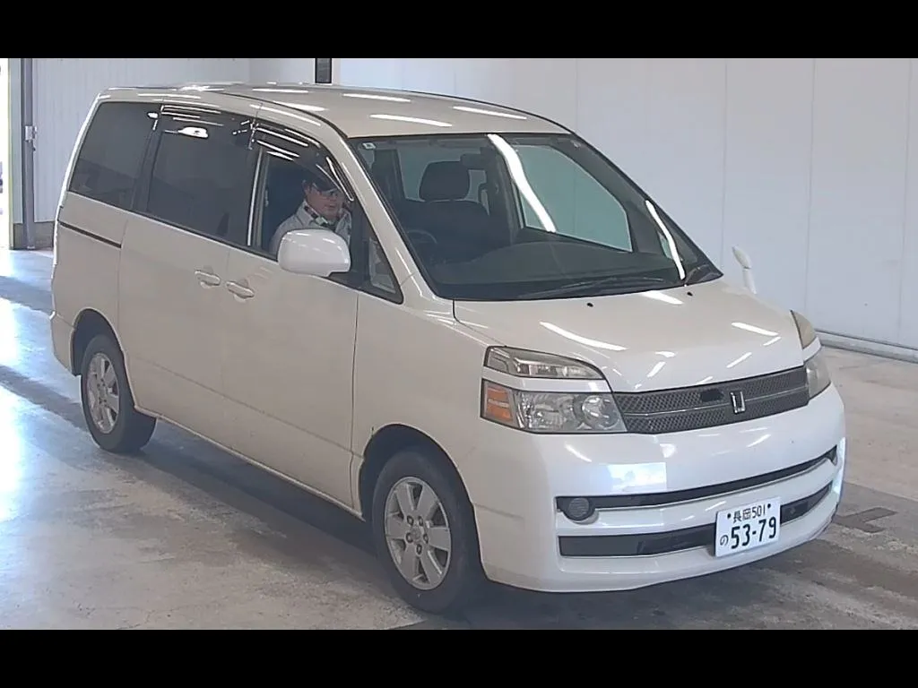 TOYOTA VOXY 4WD TRANS-X