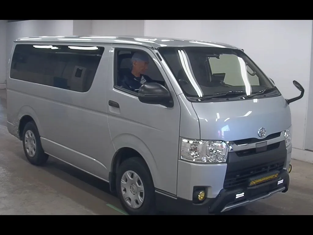 TOYOTA REGIUS ACE VAN 4D 4WD DX GL PACKAGE