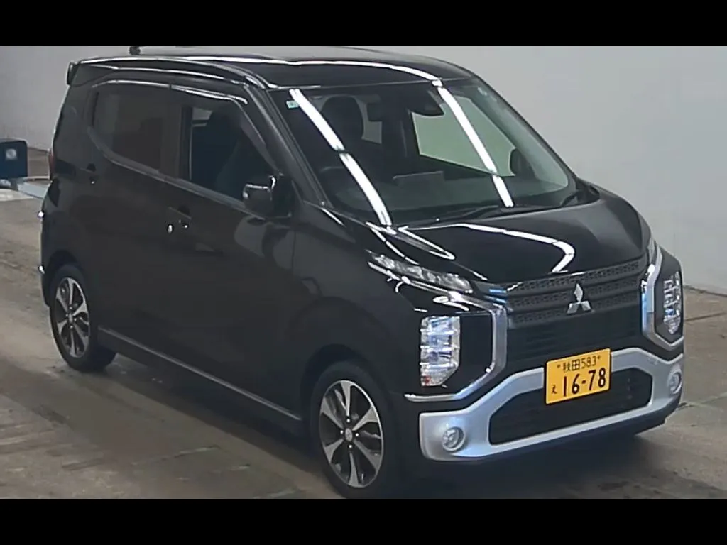 MITSUBISHI EK X 4WD T