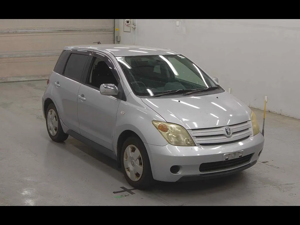 TOYOTA IST 1.3F