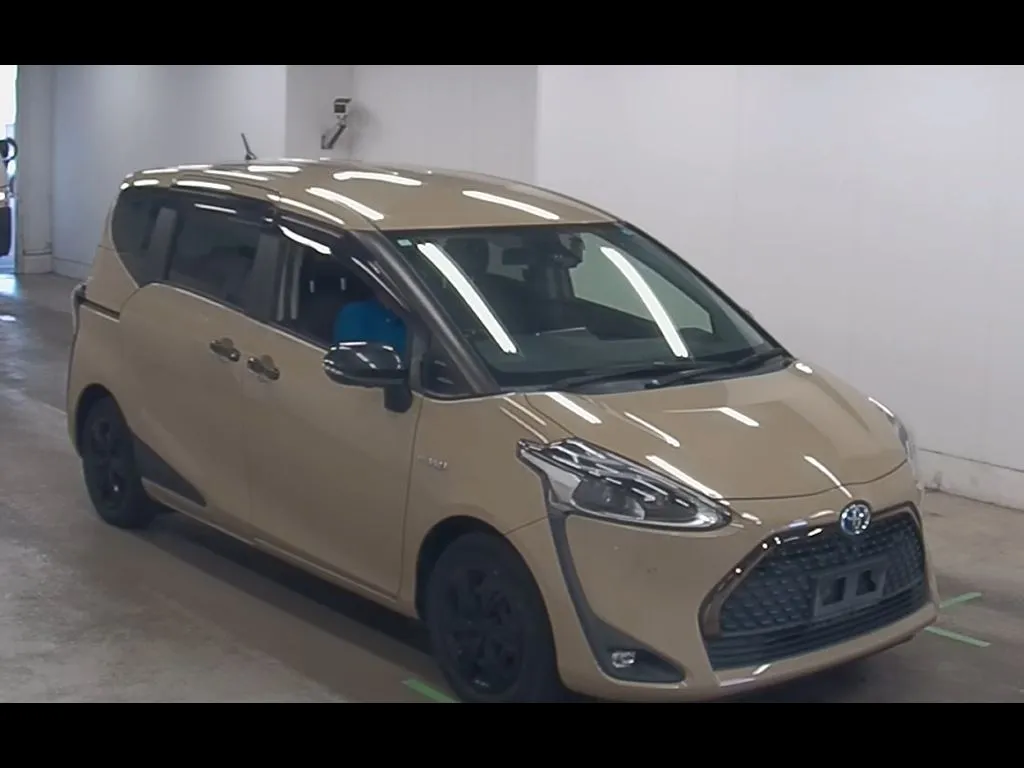 TOYOTA SIENTA HYBRID G GLAMPER