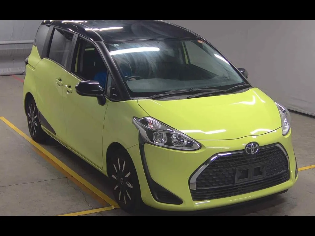 TOYOTA SIENTA FUNBASE X
