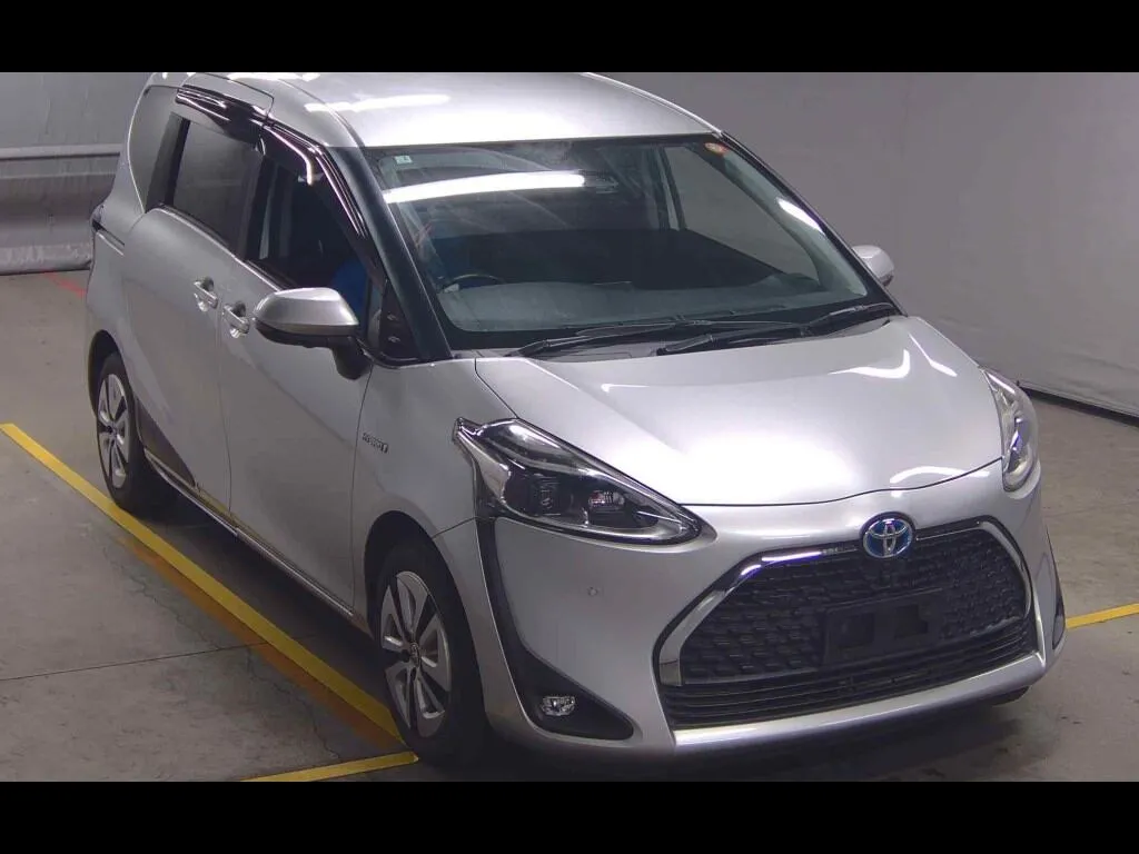 TOYOTA SIENTA HYBRID FUNBASE G