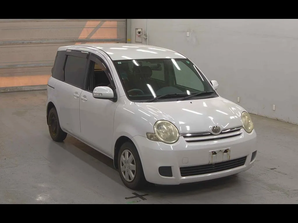 TOYOTA SIENTA X LIMITED