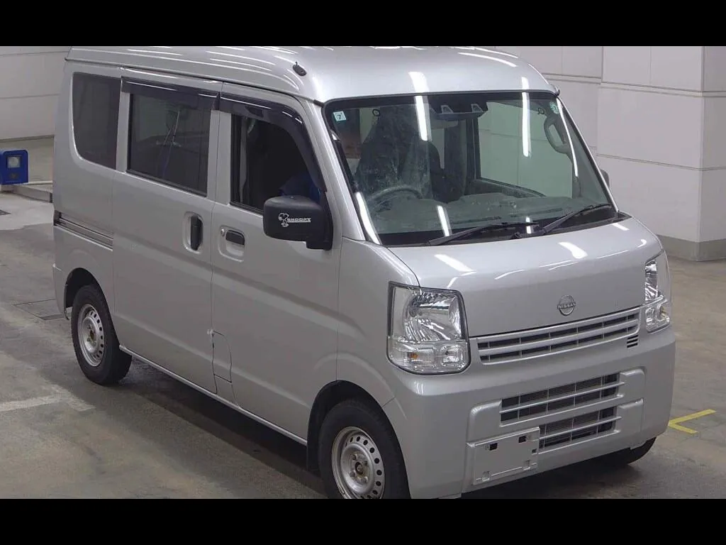 NISSAN CLIPPER VAN 4WD DX