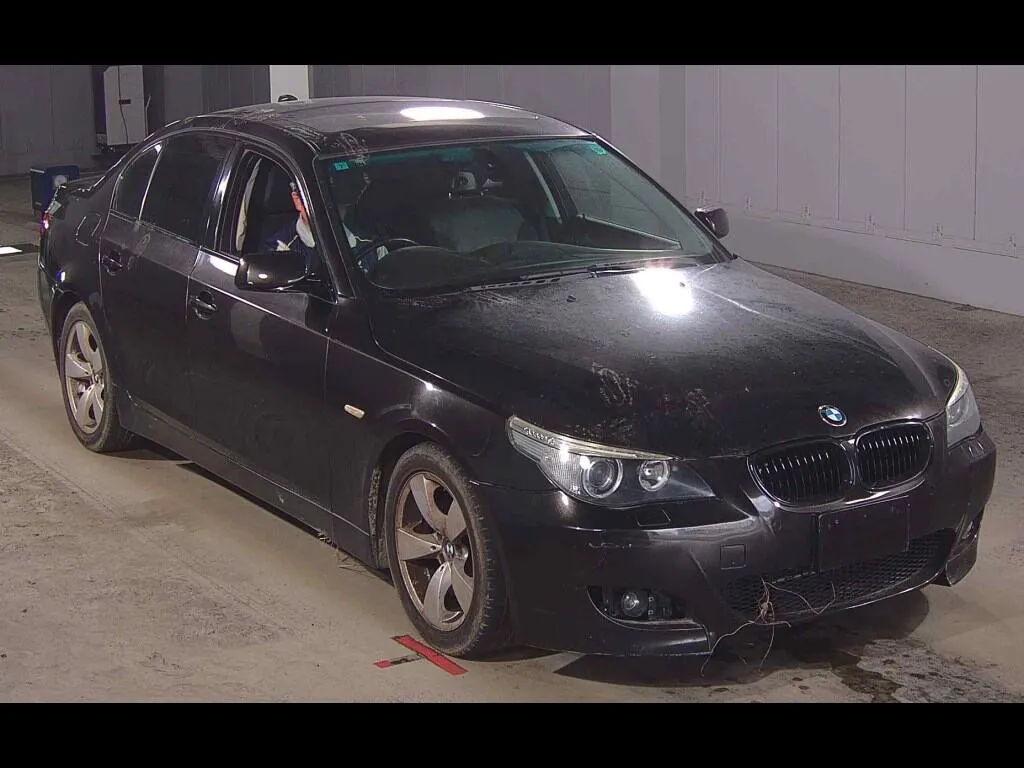 BMW 5 SERIES 4D