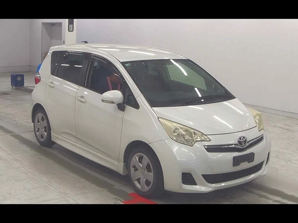 TOYOTA RACTIS X