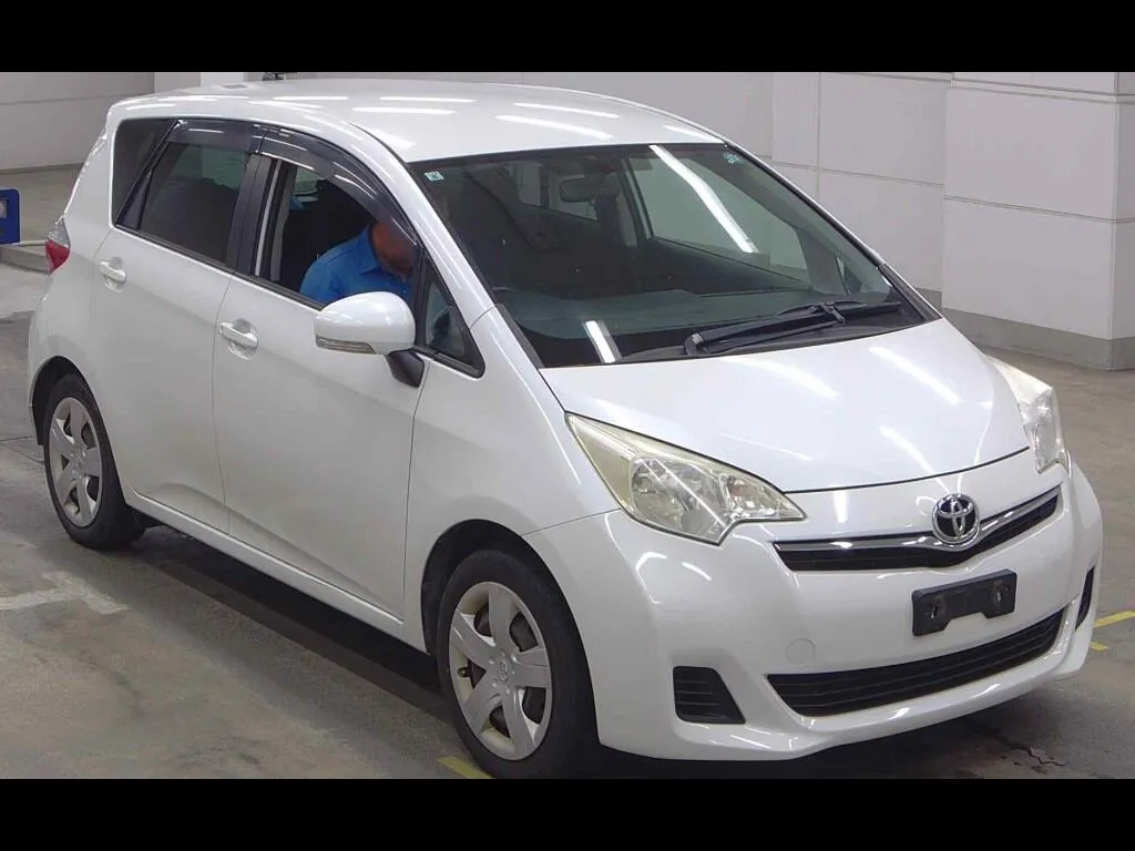 TOYOTA RACTIS 4WD G