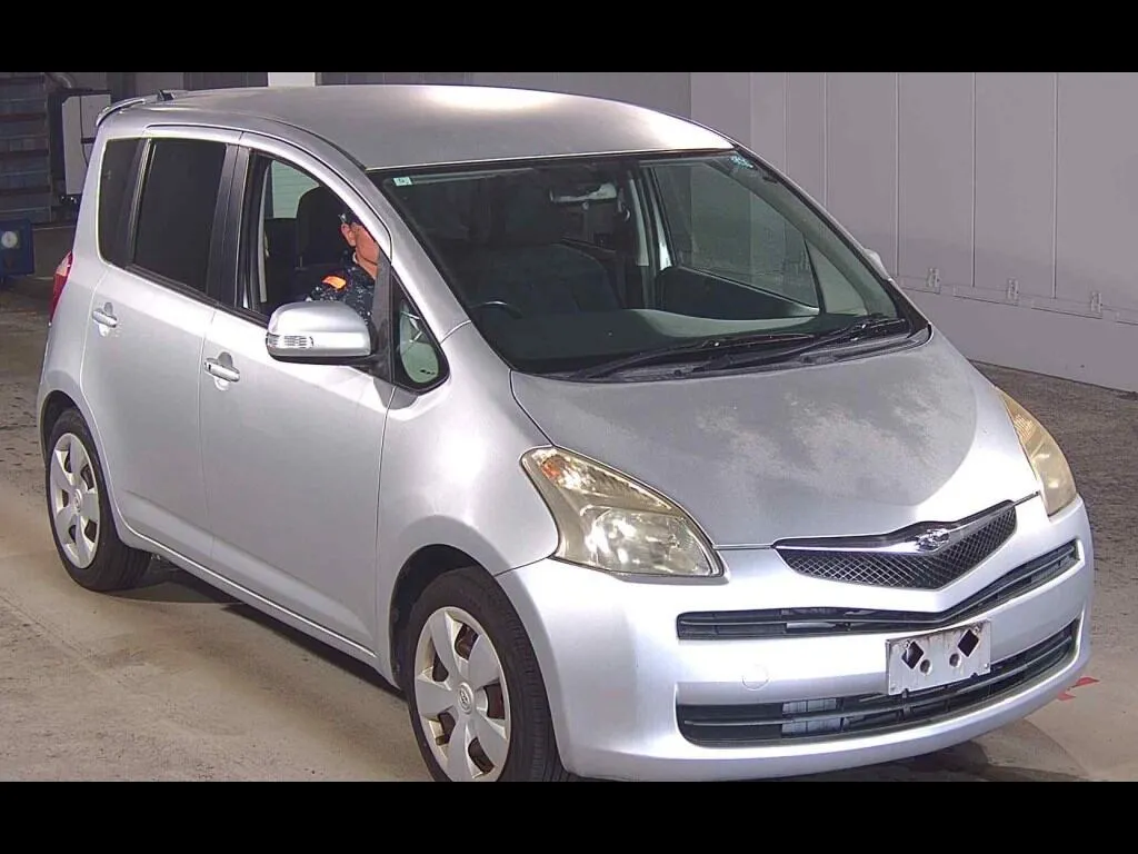 TOYOTA RACTIS G L PACKAGE
