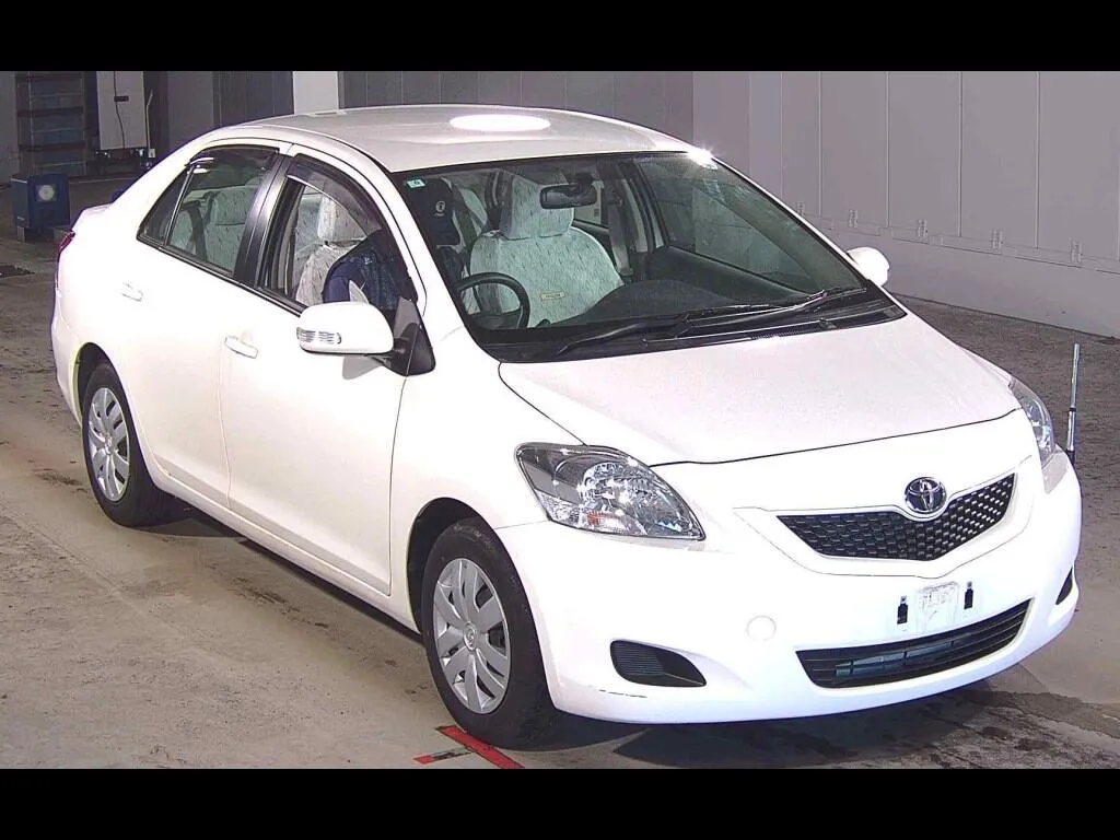 TOYOTA BELTA X