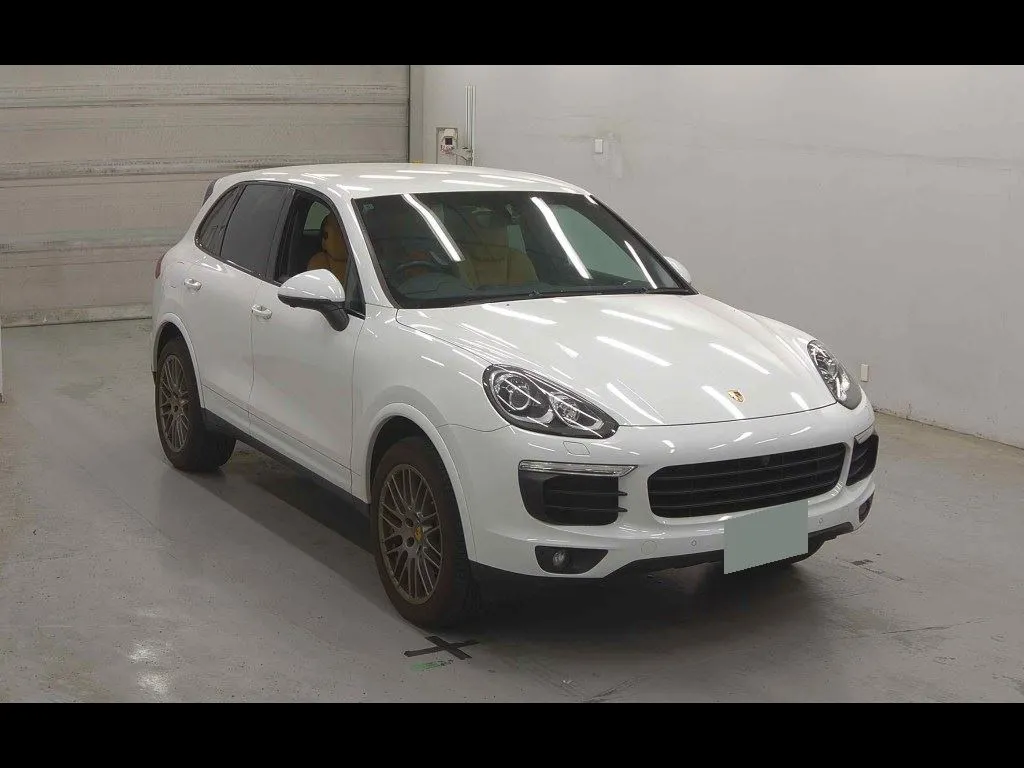 PORSCHE CAYENNE 4WD PLATINUM EDITION