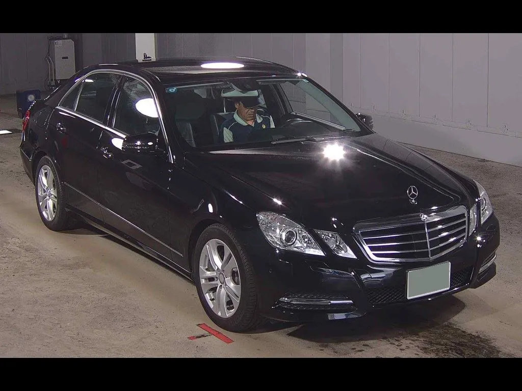 MERCEDES BENZ E-CLASS 4D E350 AVANTGARDE
