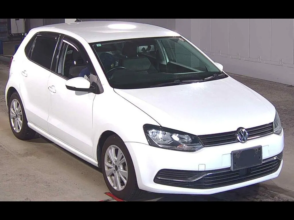 VOLKSWAGEN POLO 5D TSI COMFORT LINE
