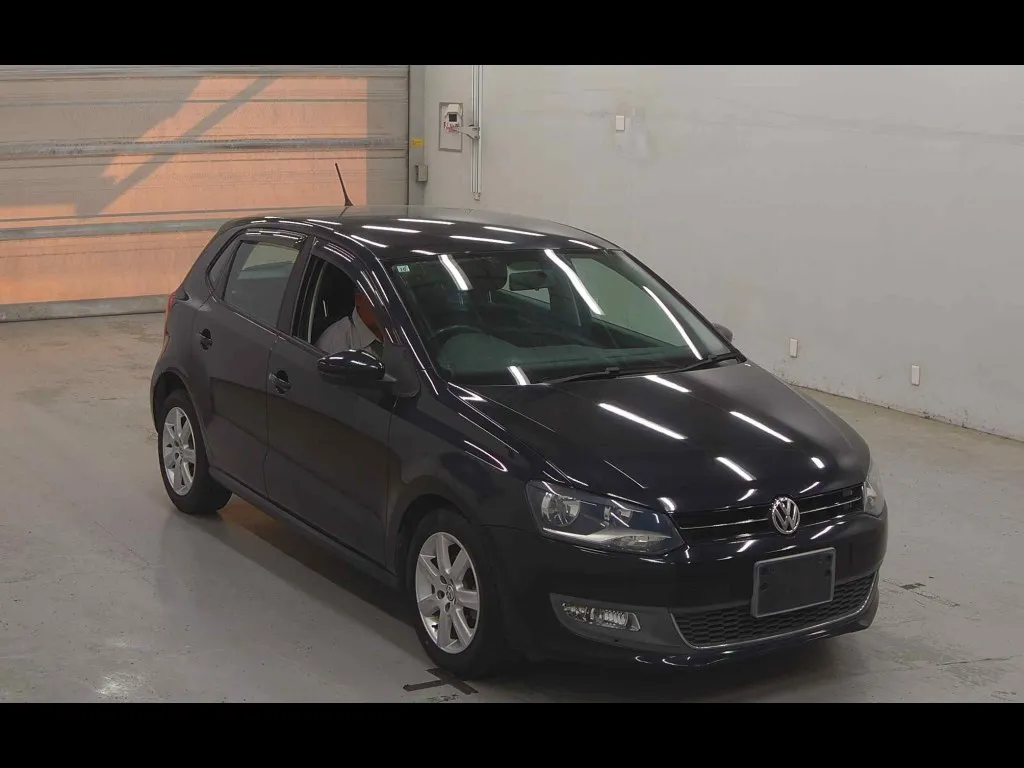 VOLKSWAGEN POLO 5D TSI HIGH LINE