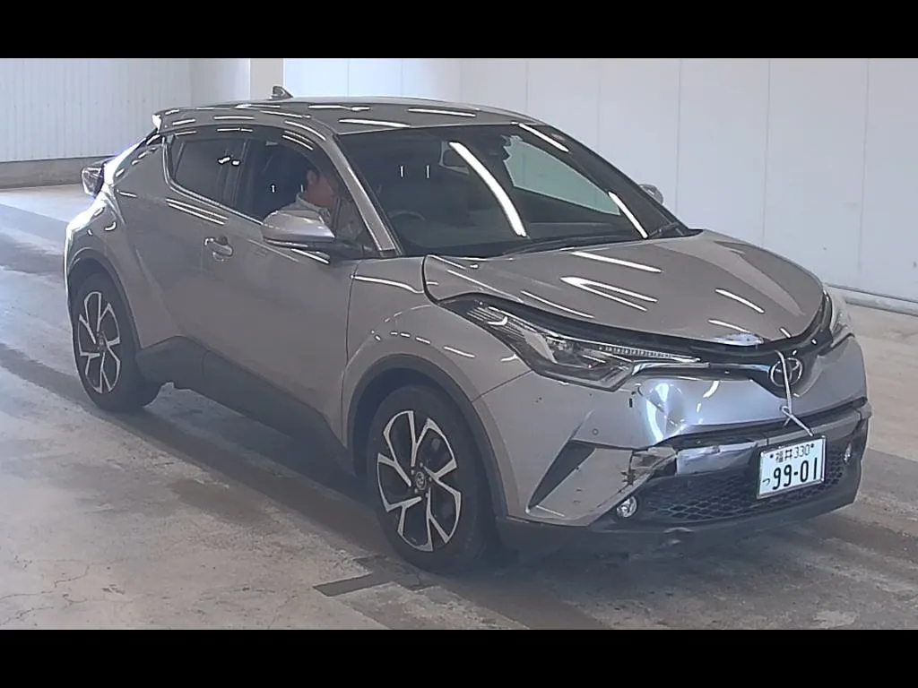 TOYOTA C-HR 4WD G-T