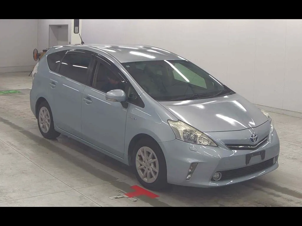 TOYOTA PRIUS ALPHA G