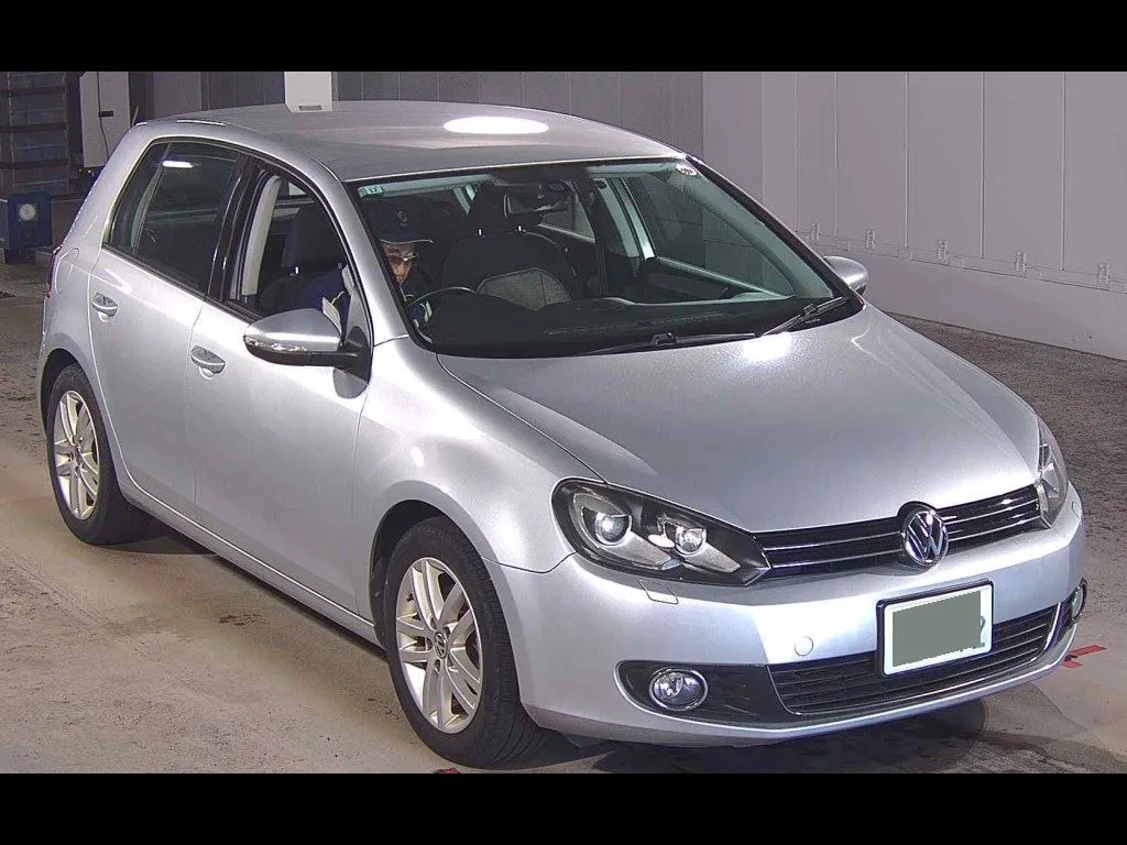 VOLKSWAGEN GOLF 5D TSI COMFORT LINE PREMIUM EDITION