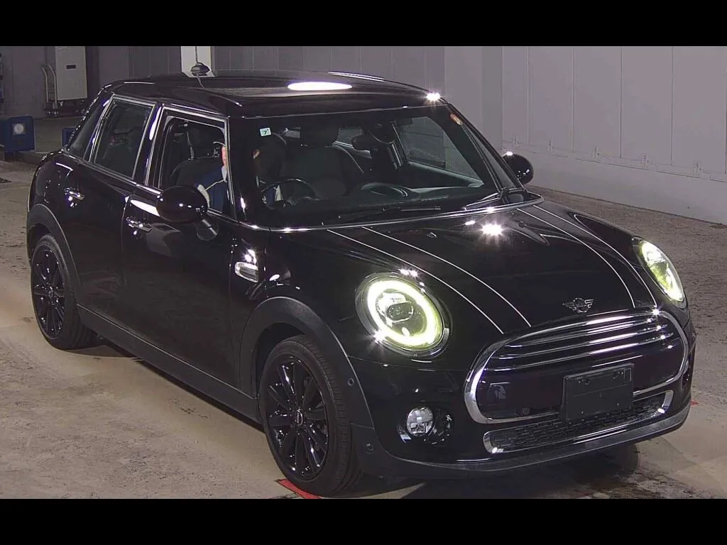 MINI MINI 5D COOPER D