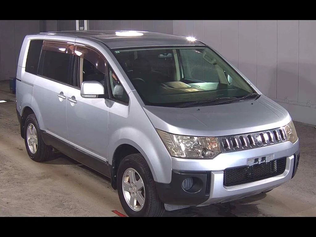 MITSUBISHI DELICA D:5 4WD EXCEED Ⅱ