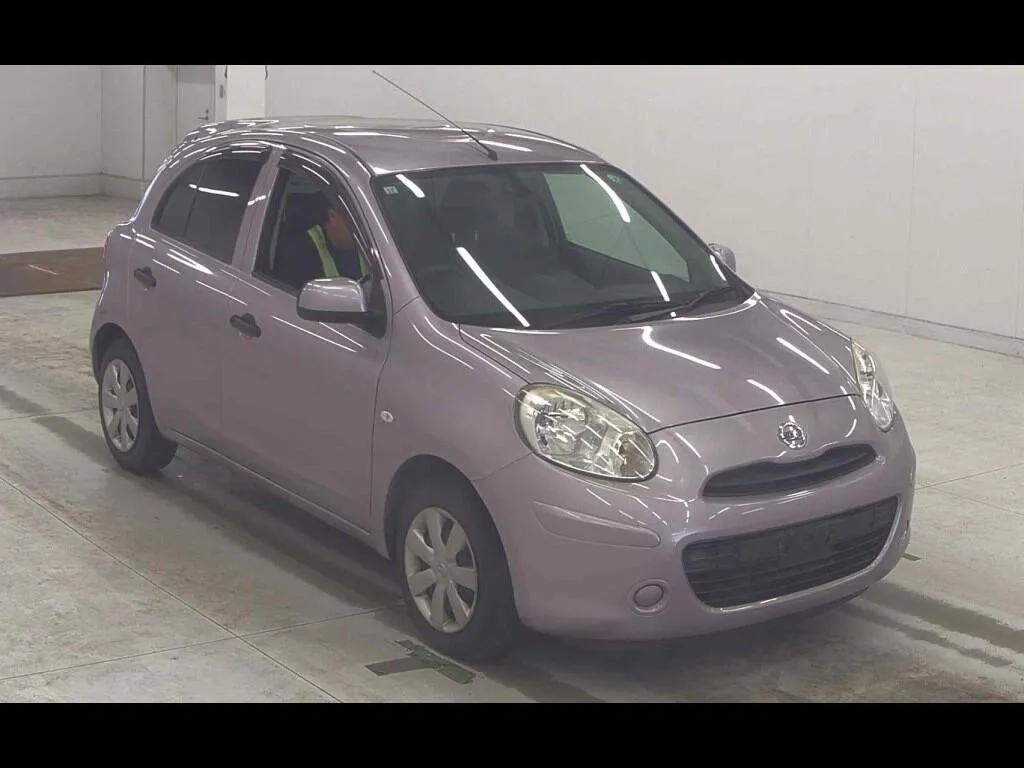 NISSAN MARCH 5D