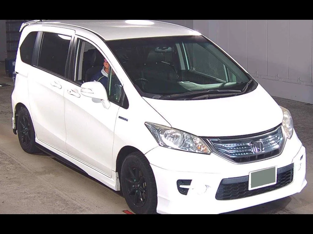 HONDA FREED HYBRID JUST SELECTION