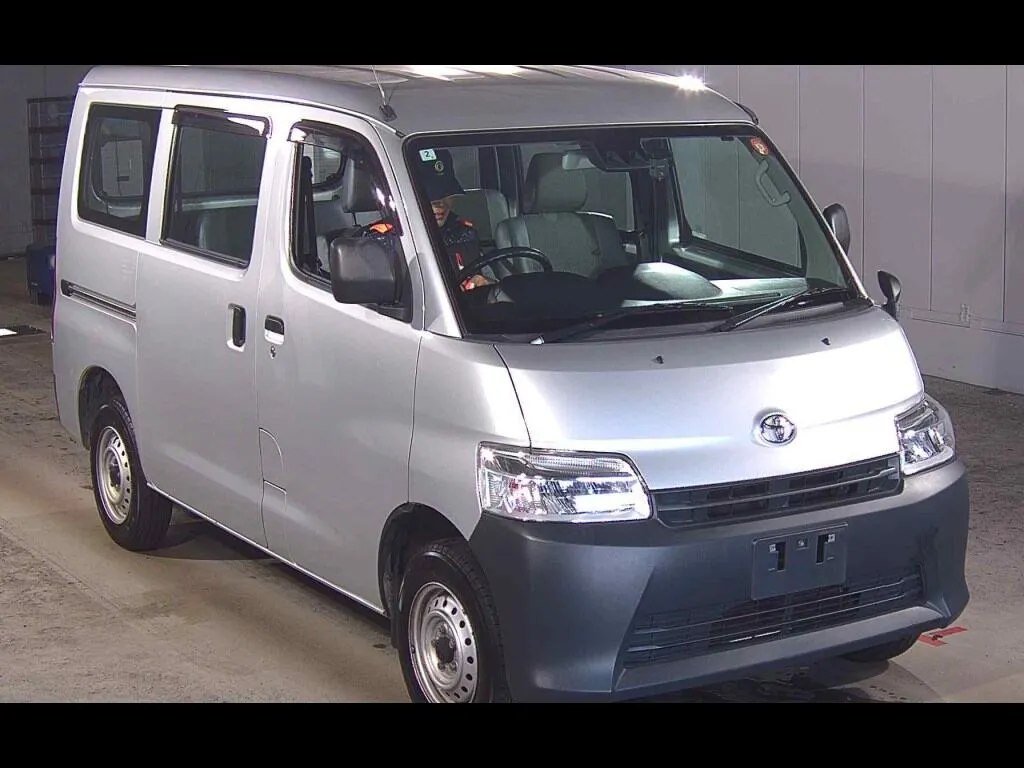 TOYOTA TOWNACE VAN 5D DX