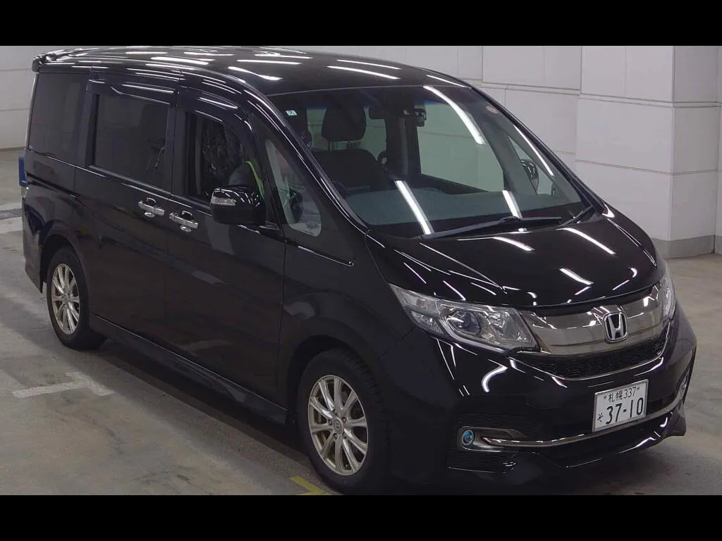 HONDA STEPWAGON SPADA 4WD SPADA･COOL SPIRIT ADVANCE PACKAGE Β