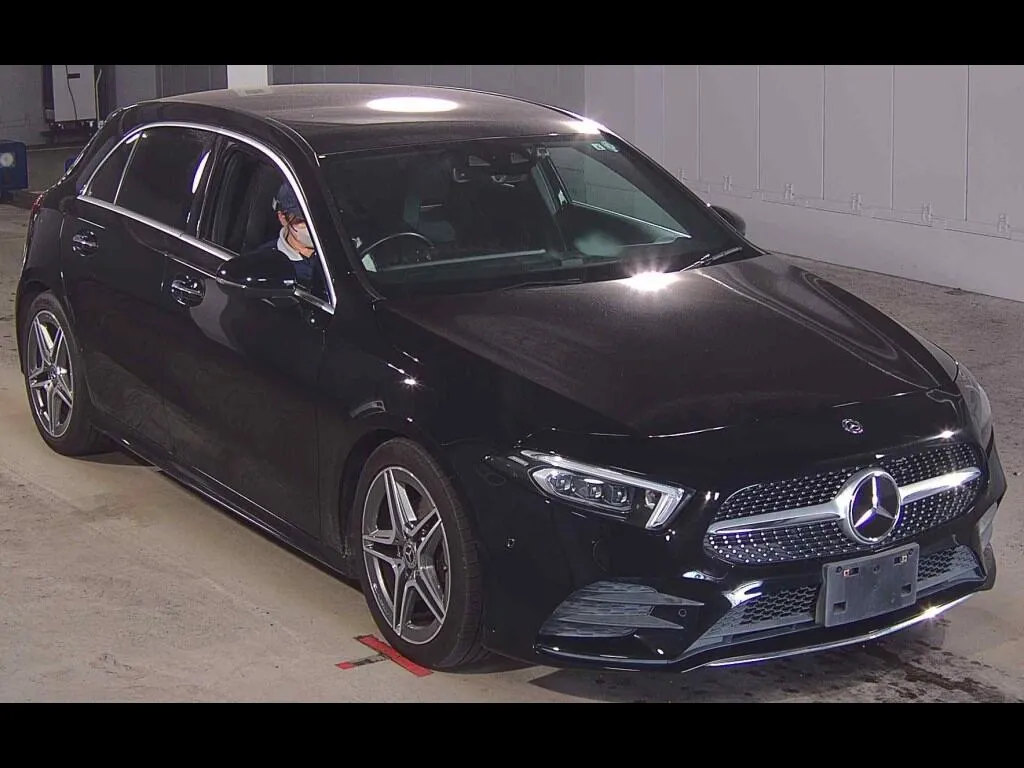 MERCEDES BENZ A-CLASS A200D AMG LINE