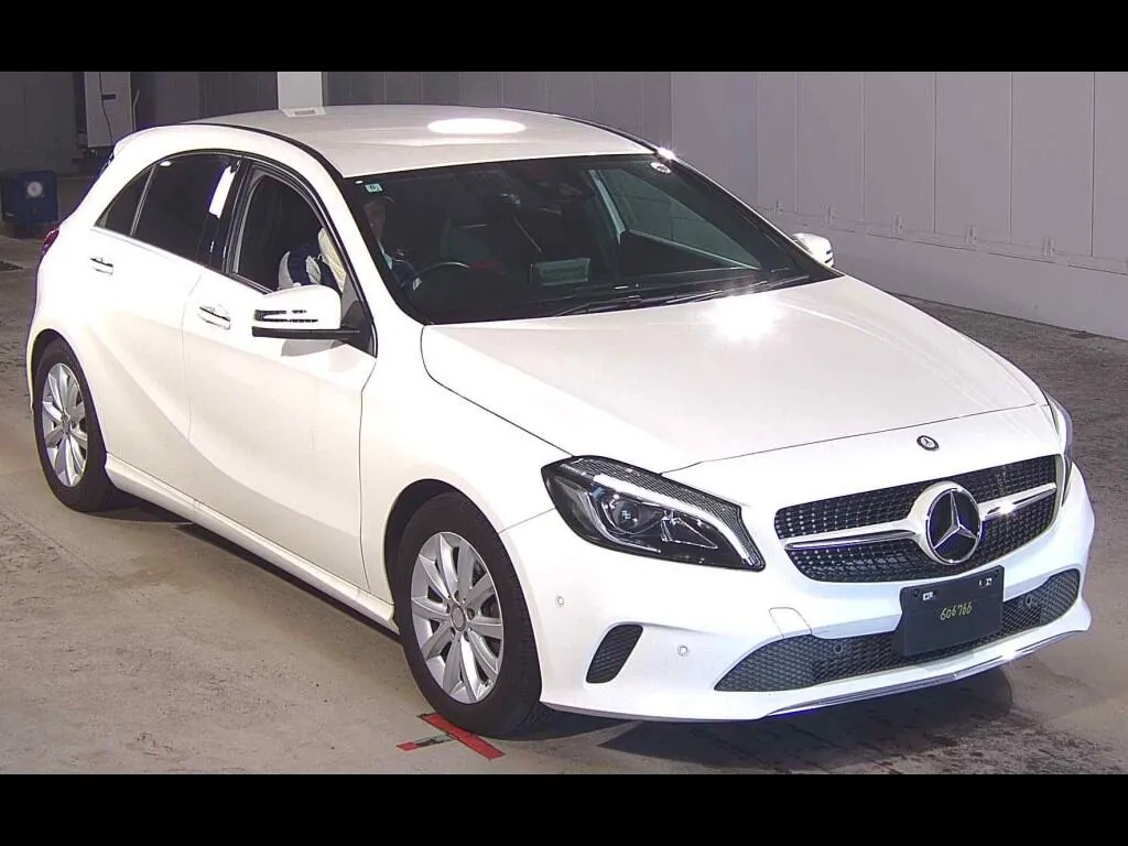 MERCEDES BENZ A-CLASS A180