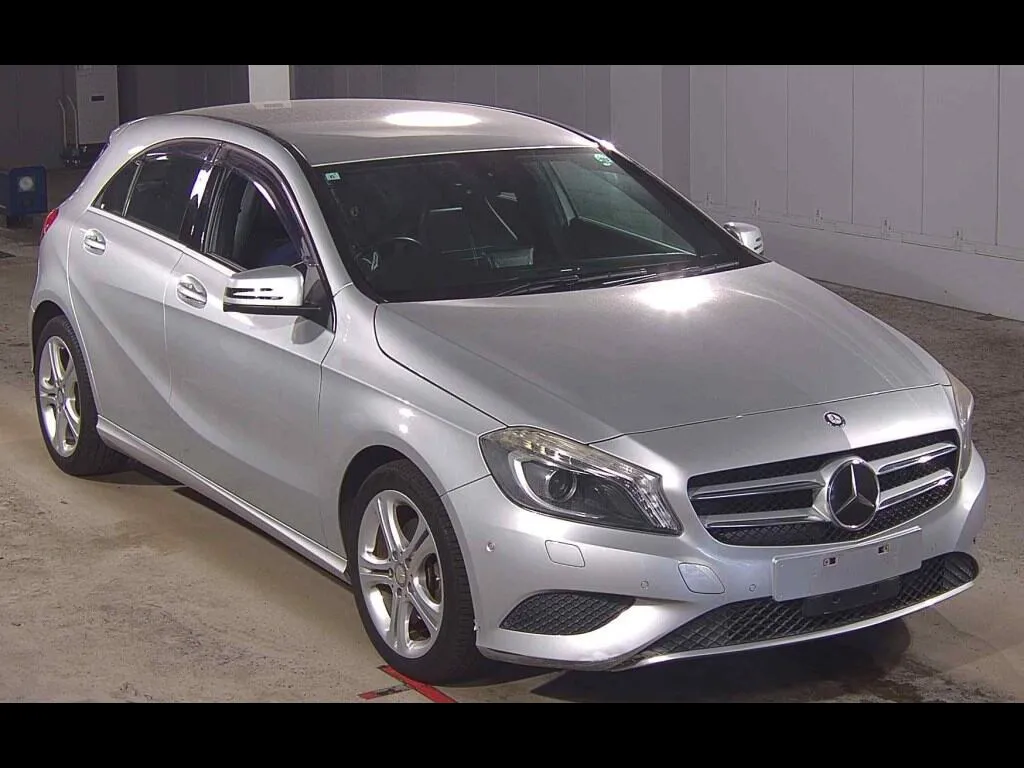 MERCEDES BENZ A-CLASS A180
