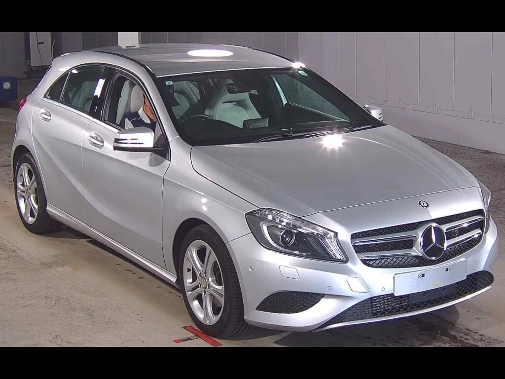 MERCEDES BENZ A-CLASS A180