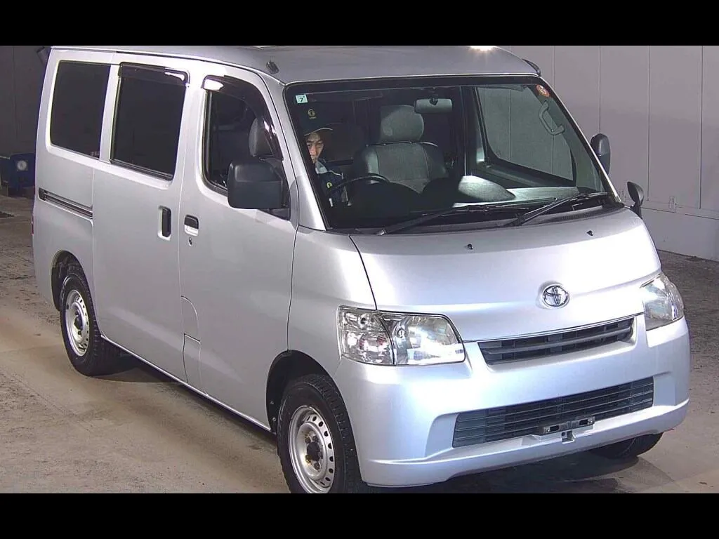 TOYOTA LITEACE VAN 5D 4WD GL