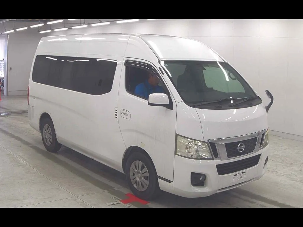 NISSAN CARAVAN VAN 4D