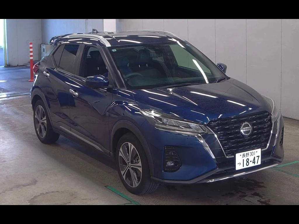NISSAN KICKS 5D X