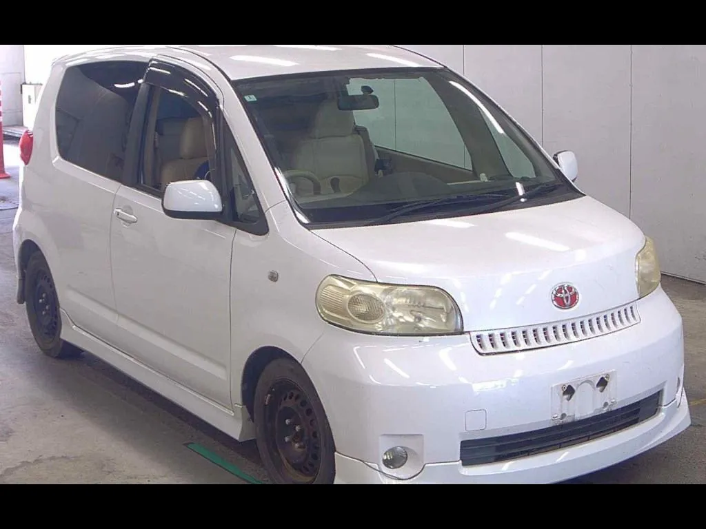 TOYOTA PORTE 3D 150R