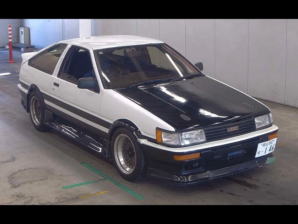 TOYOTA COROLLA LEVIN 3D GT APEX