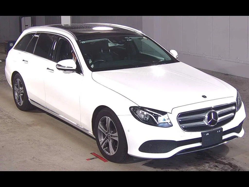 MERCEDES BENZ E-CLASS STATIONWAGON E220D STATIONWAGON AVANTGARDE