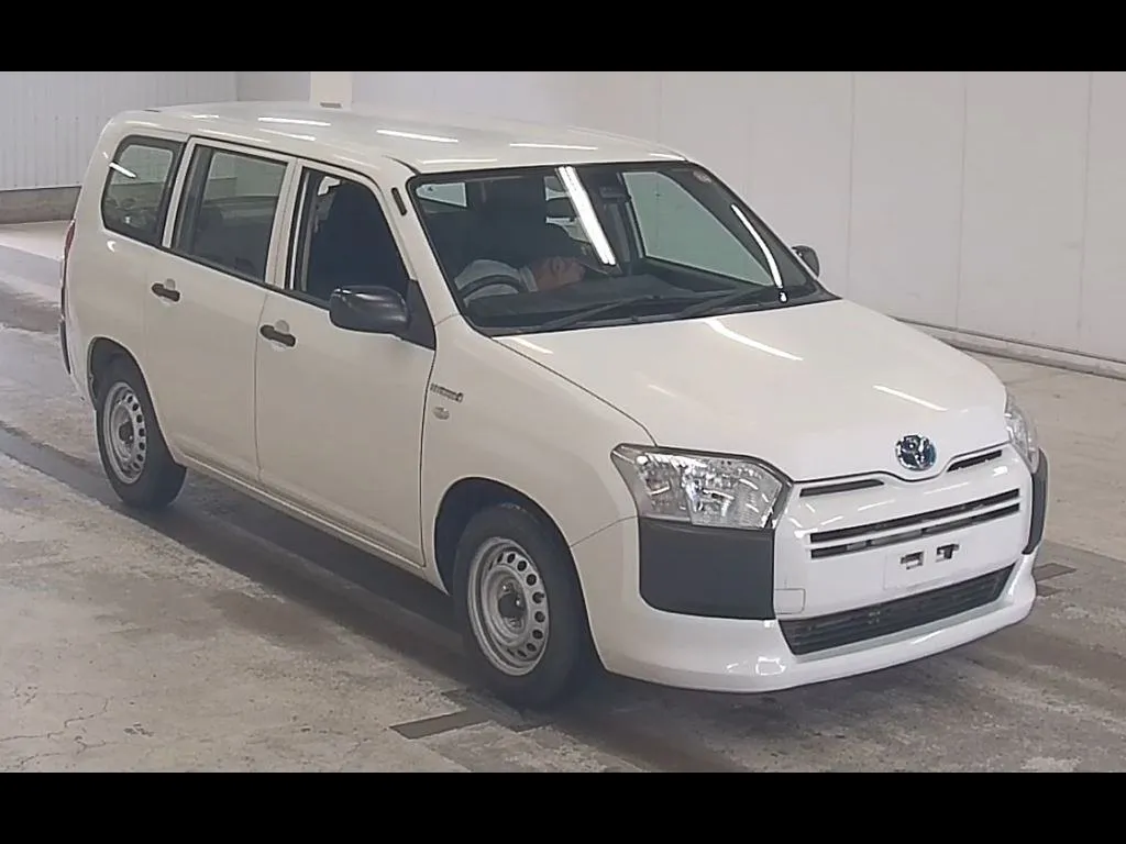 TOYOTA SUCCEED HYBRID UL