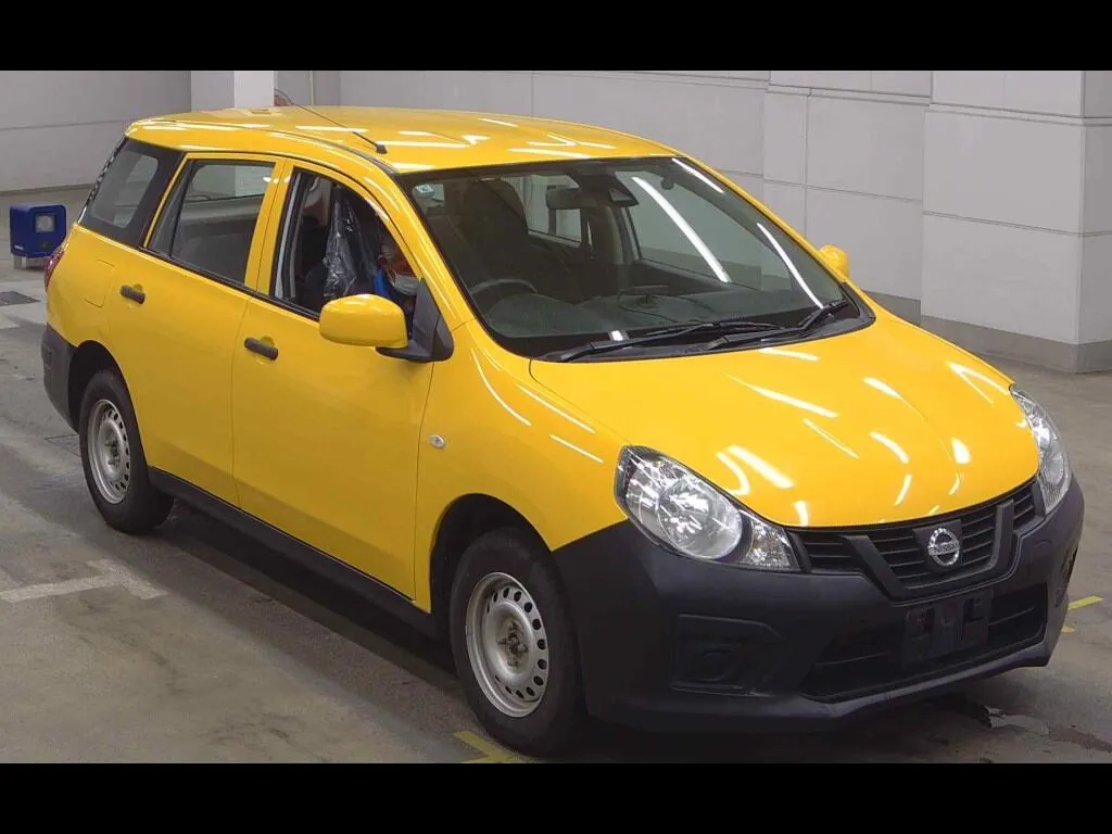 NISSAN NV150AD 4WD DX
