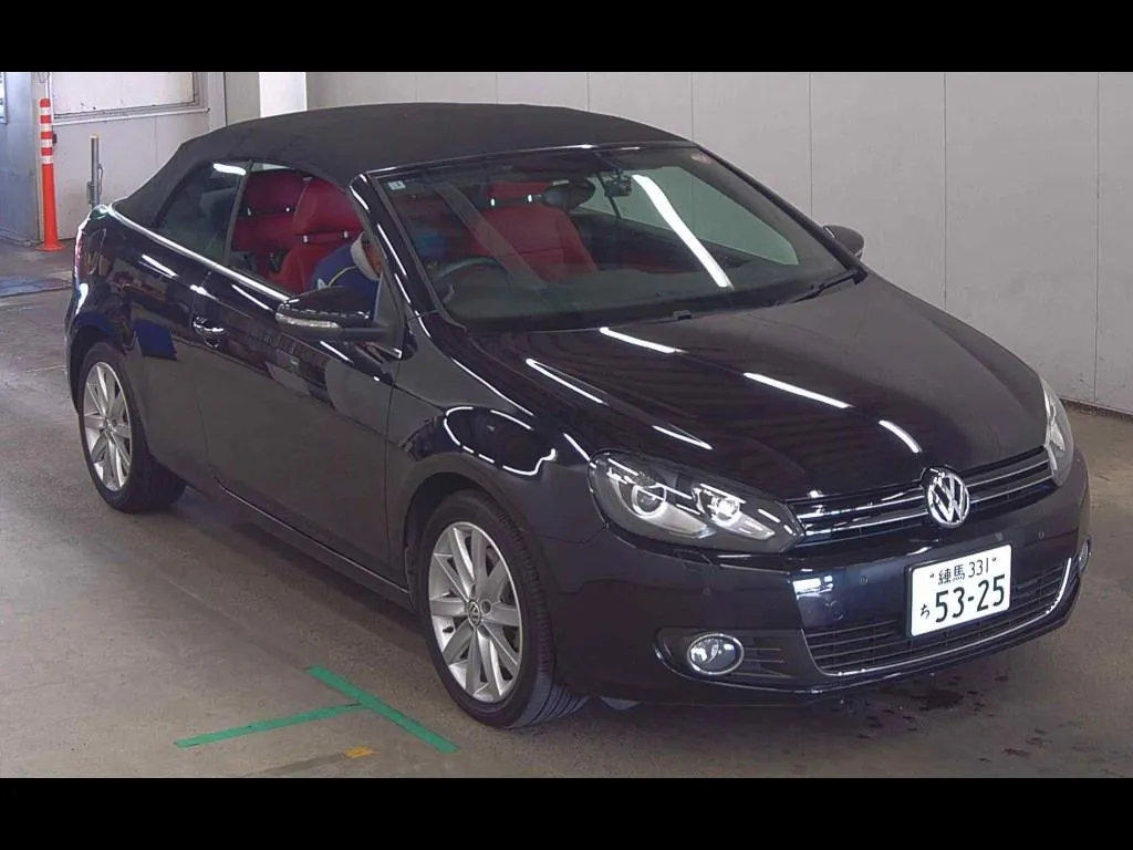 VOLKSWAGEN GOLF CABRIOLET