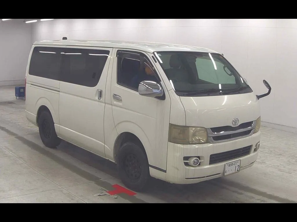 TOYOTA HIACE VAN 5D 4WD LONG SUPER GL