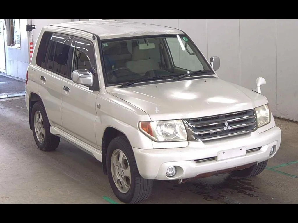 MITSUBISHI PAJERO IO 5D 4WD ACTIVE FIELD EDITION 1.8