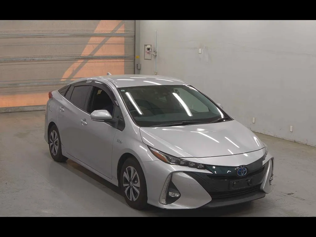 TOYOTA PRIUS PHV S