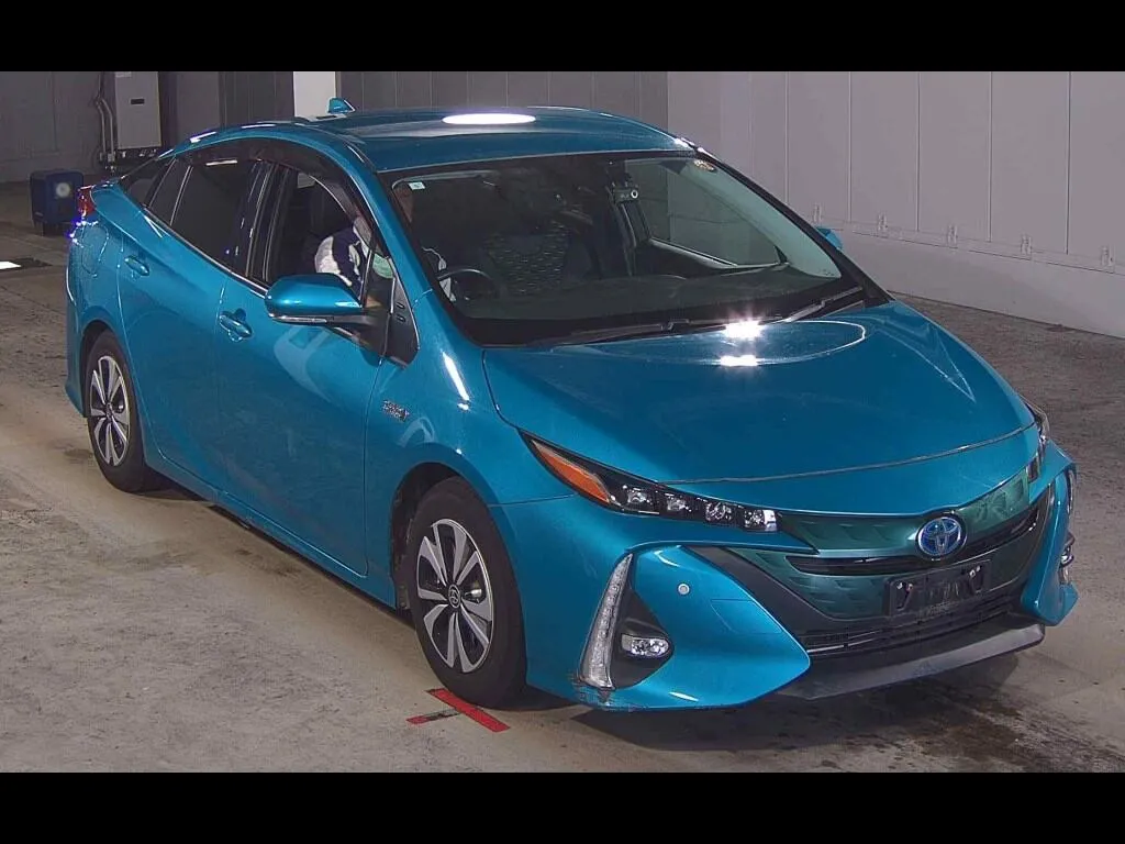 TOYOTA PRIUS PHV S SAFETY PLUS