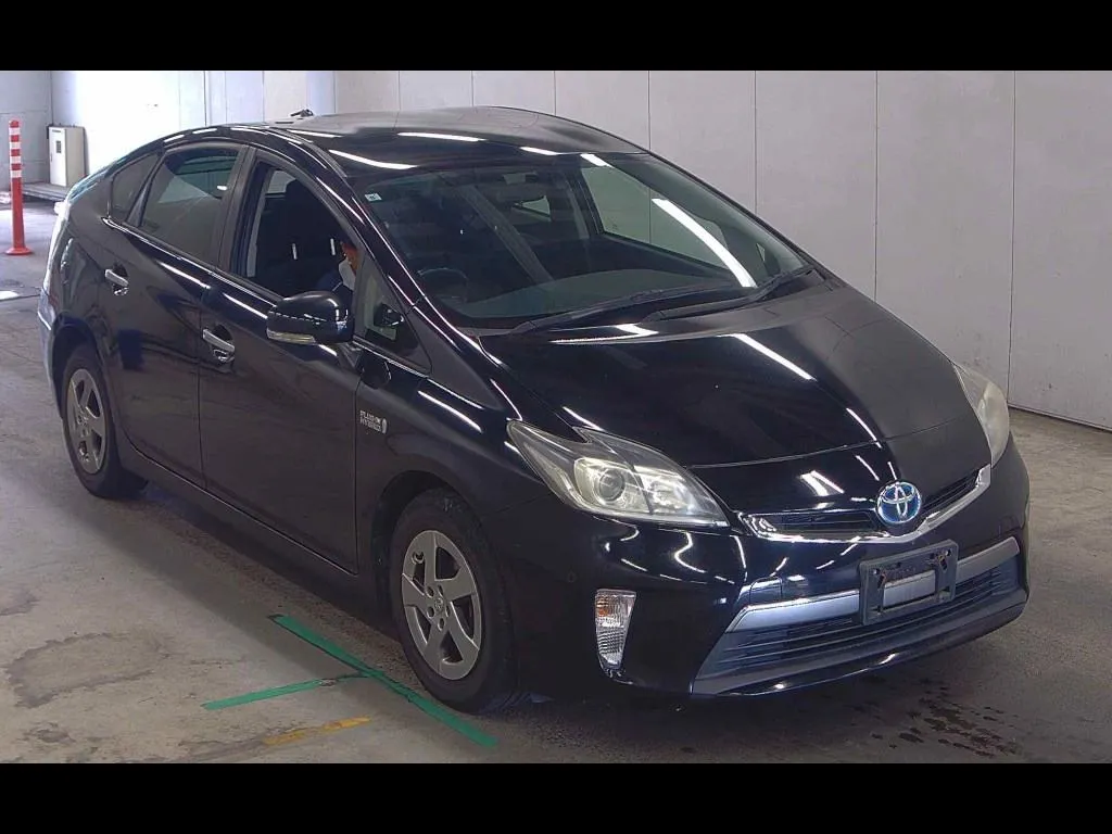 TOYOTA PRIUS PHV S